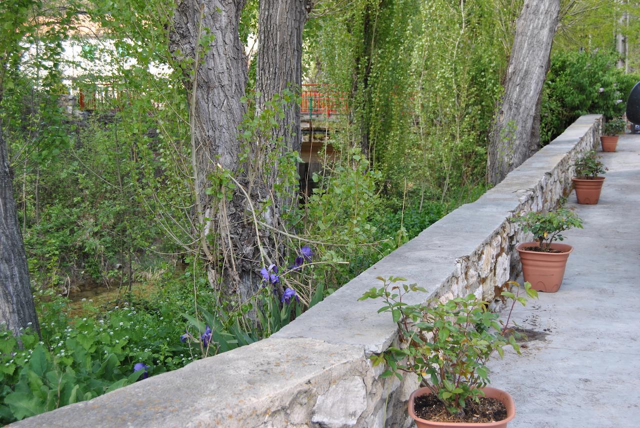 Hostal Rural Amador Puente de Vadillos Exterior foto